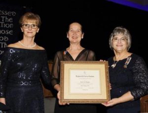 Sarah Hudgins Receives Distinguished Citizen Award
